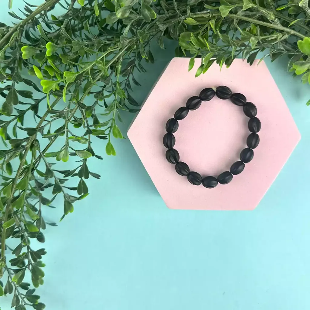 BB02-product-bracelet-black-glass-bead-stretch