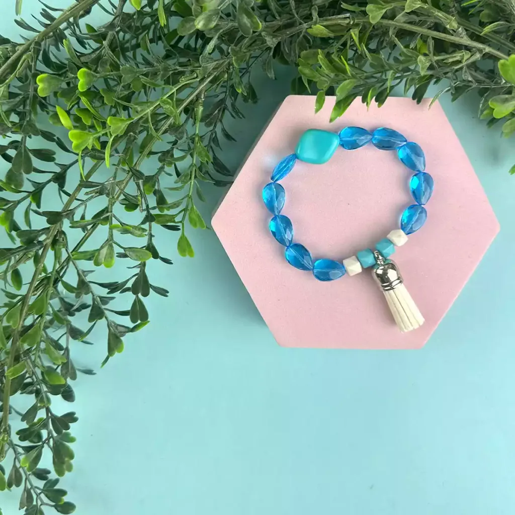 BB19-product-bracelet-blue-glass-bead-stretch