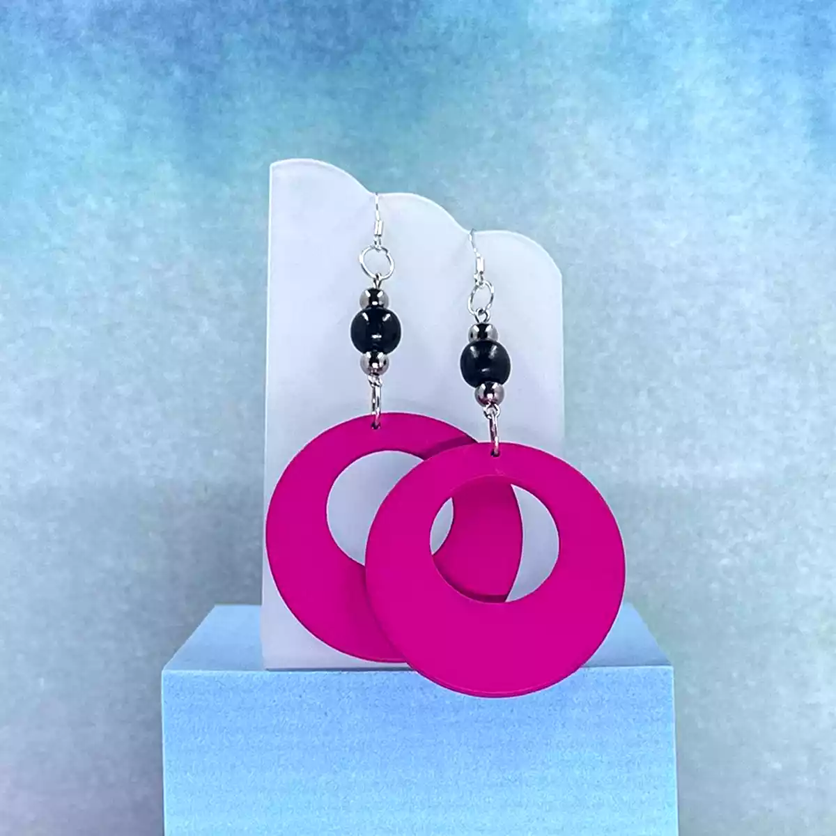 ER001-DP-product-earrings-wood-disc-dark-pink-fuschia-5