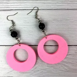 ER001-LP-product-earrings-wood-disc-light-pink-2