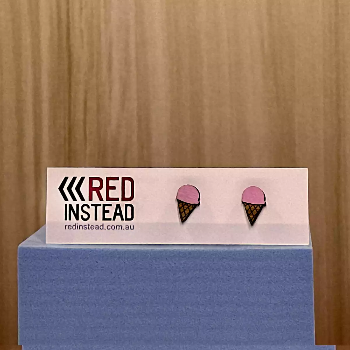 ER022-product-earrings-icecream-cone-pink-1