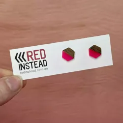 ER048-P3-product-earrings-hexagon-bamboo-pink-3
