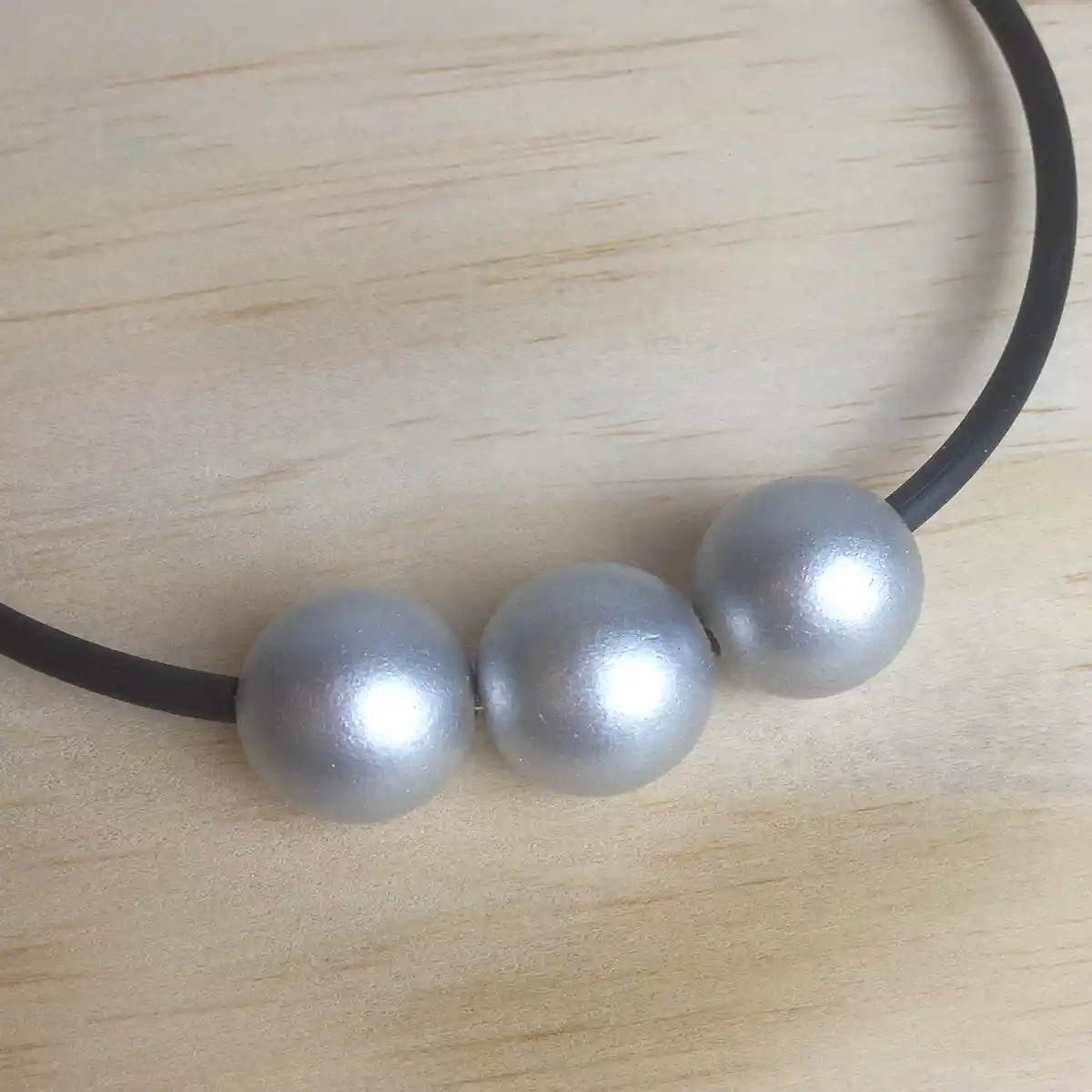 NL017-product-necklace-silver-chunky-beads-3