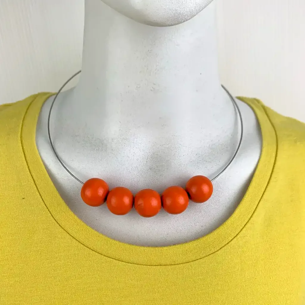 NL021-product-necklace-orange-beads-1