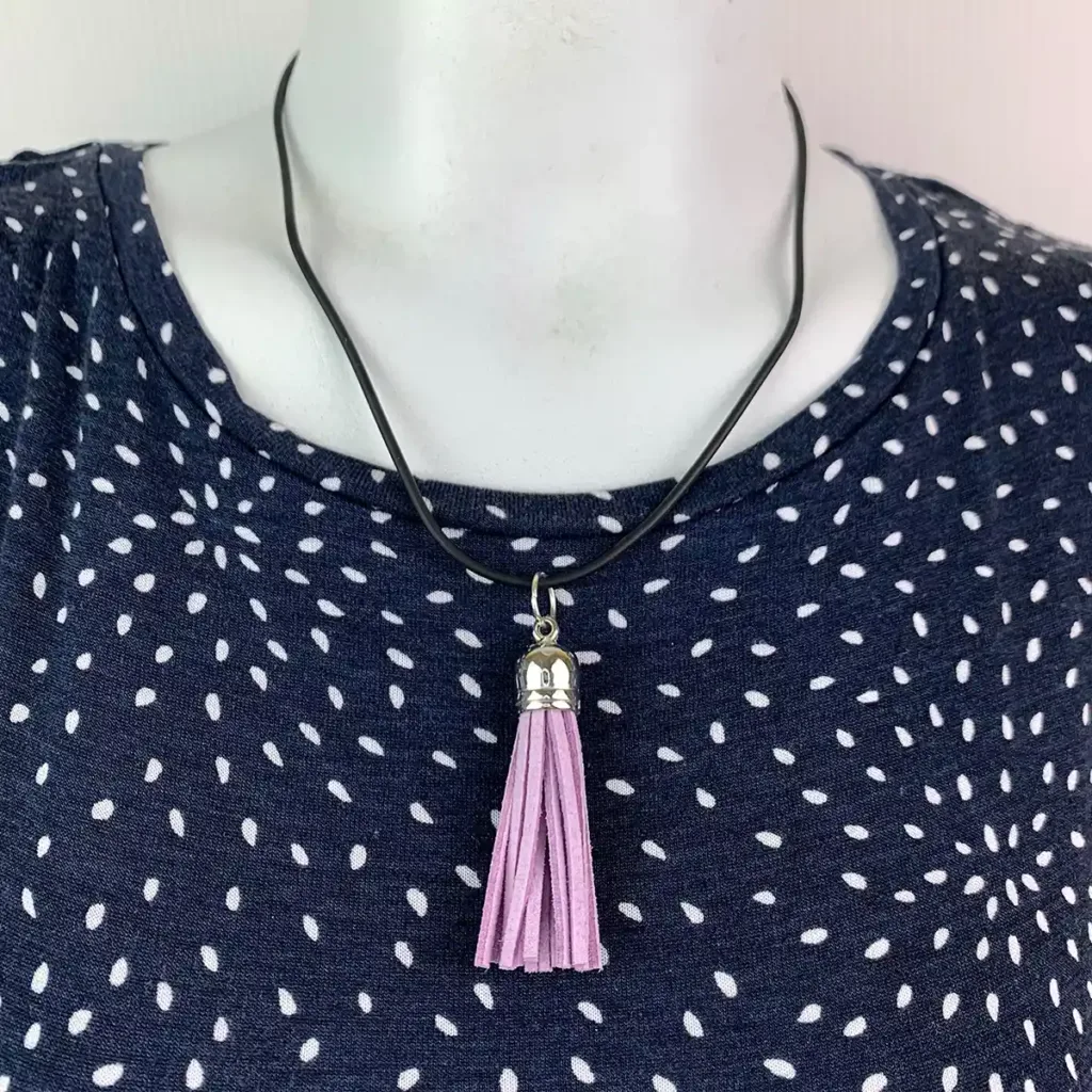 NL025-LPP-product-necklace-light-purple-tassel-black-cord-1