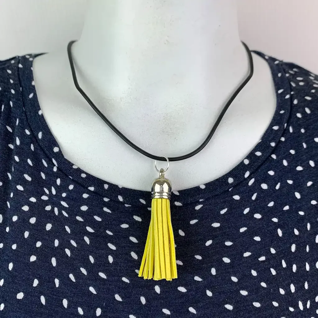 NL025-Y-product-necklace-yellow-tassel-black-cord-3