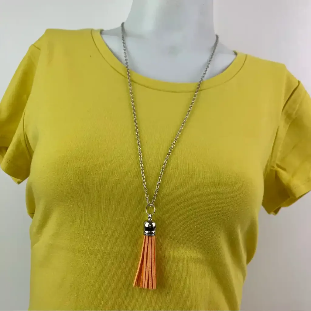 NL026-O-product-necklace-orange-tassel-long-chain-1
